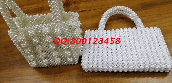 11月8日，可以寄到家做的手工活，手工之家的珠繡串珠手工活外發(fā)加工項目有很多優(yōu)勢，圖為勵志珠珠繡新款珠包實拍