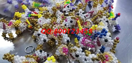 11月9日，手工活加工，可以帶回家做的手工活，長(zhǎng)期穩(wěn)定、安全放心就選手工之家，圖為勵(lì)志珠珠繡串珠小飾品實(shí)拍