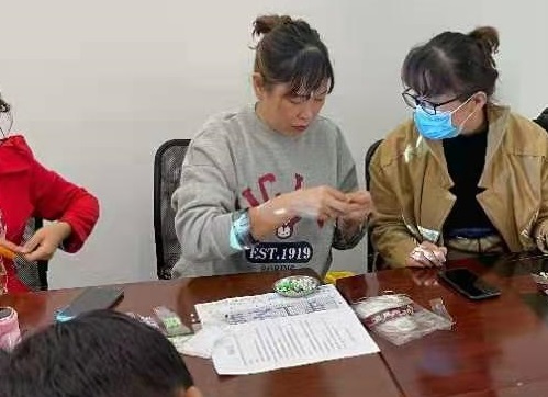 返鄉(xiāng)創(chuàng)業(yè)，開珠繡手工工作室是她的選擇--- --- 記手工之家優(yōu)秀代理加工補貼政策之優(yōu)秀代理焦女士