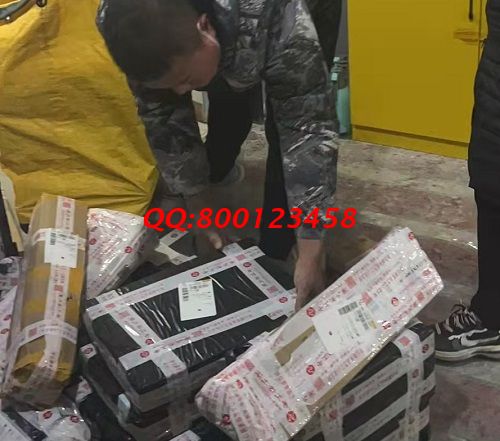 11月29日，可以帶到回家做的手工活，在家做手工活掙錢，大家可以到十多年的老企業(yè)手工之家考察合作，圖為快遞小哥送來各地寄回的勵(lì)志珠珠繡成品實(shí)拍(圖2)