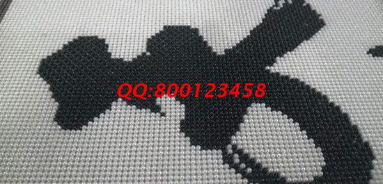 12月1日，年底了，在家做手工活的人，很多都選擇手工之家的珠繡串珠手工活外發(fā)加工項目，圖為勵志珠珠繡產(chǎn)品細節(jié)實拍(圖1)