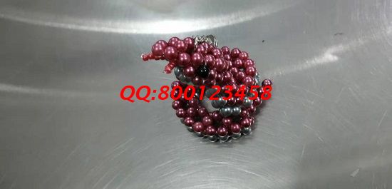 12月2日，想在家做手工活掙錢(qián)，想選擇手工之家的勵(lì)志珠珠繡，材料方面的政策很完善，可以放心選擇，圖為勵(lì)志珠珠繡串珠產(chǎn)品實(shí)拍(圖3)