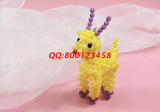 12月26日，在家做手工活掙錢，可以寄到家做的手工活，正規(guī)手工活外發(fā)加工項(xiàng)目，手工之家企業(yè)好、服務(wù)好，圖為勵(lì)志珠珠繡串珠成品實(shí)拍(圖1)