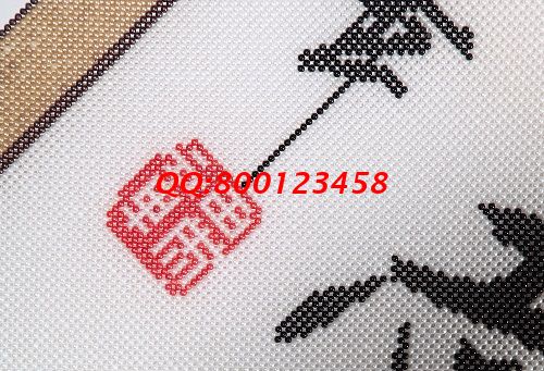 1月29日，想接正規(guī)廠家的手工活，把手工活拿回家做，大家對手工之家的珠繡串珠材料、產品、服務都滿意，圖為勵志珠珠繡成品細節(jié)實拍