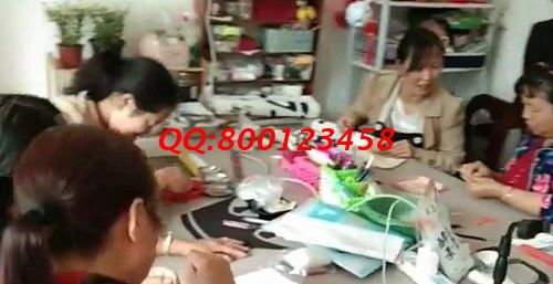 1月30日，正規(guī)手工活在家賺錢，可以寄到家做的手工活，選十多年的手工企業(yè)手工之家的珠繡串珠外發(fā)手工活，圖為各地加工人員工作室剪影