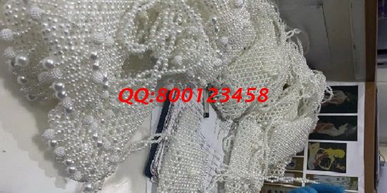 2月10日，純手工活外發(fā)加工，拿回家做的手工活兼職，傳統(tǒng)手工珠繡串珠的倉庫很忙，圖為手工之家兩個倉庫日常剪影