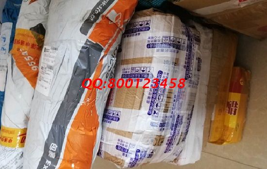 2月10日，純手工活外發(fā)加工，拿回家做的手工活兼職，傳統(tǒng)手工珠繡串珠的倉庫很忙，圖為手工之家兩個倉庫日常剪影