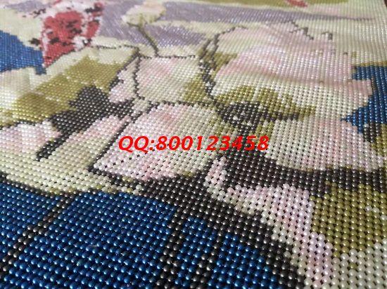 2月12日，附近手工活拿回家做，家庭手工加工活，在家做手工兼職，手工之家的珠繡串珠是個好項(xiàng)目，圖為勵志珠珠繡成品細(xì)節(jié)實(shí)拍