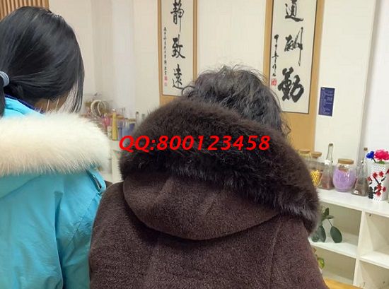 2月18日，家庭手工加工活回收，可以拿回家做的手工，來手工之家手工活接單平臺(tái)，圖為手工之家接待加工客戶現(xiàn)場(chǎng)考察合作剪影