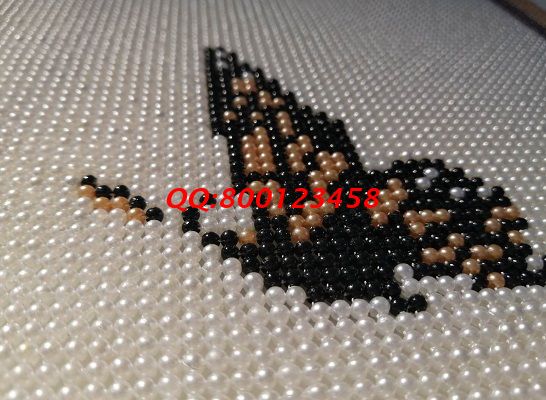 3月4日，想找手工活外發(fā)加工，把手工活拿回來做，選擇手工之家，就要行動、就要好好做，圖為勵志珠珠繡成品細(xì)節(jié)實拍