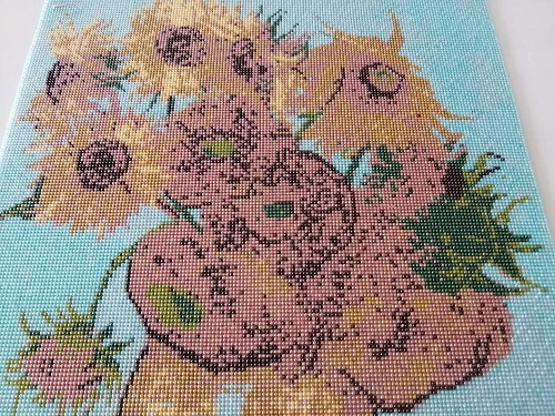 3月15日，拿回家做的手工活，真心想做手工活掙錢，選十多年的手工之家，圖為勵(lì)志珠珠繡成品細(xì)節(jié)實(shí)拍