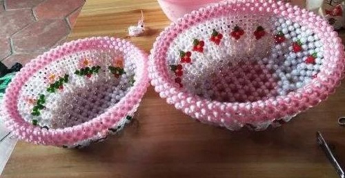 3月16日，代加工手工活，耐心點(diǎn)，你我都能做好手工之家的珠繡串珠外發(fā)手工活，圖為勵志珠珠繡串珠成品（果盤）實(shí)拍