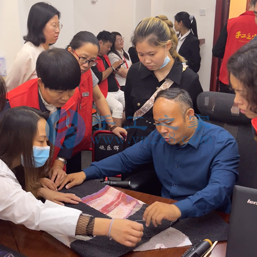 做這里的手工活外發(fā)加工錢(qián)賺得快，生活有保障(圖1)