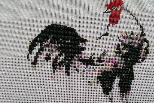 3月25日，可以寄到家做的手工活，在家做手工活掙錢，手工之家的誠(chéng)信不變，圖為勵(lì)志珠珠繡成品細(xì)節(jié)實(shí)拍