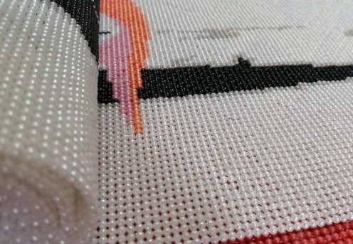 3月25日，可以寄到家做的手工活，在家做手工活掙錢，手工之家的誠(chéng)信不變，圖為勵(lì)志珠珠繡成品細(xì)節(jié)實(shí)拍