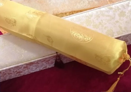 4月1日，手工活在家兼職也能干，這個拿回家做的手工活的珠繡產(chǎn)品怎么用？圖為勵志珠珠繡串珠手工（一款）成品外包裝剪影