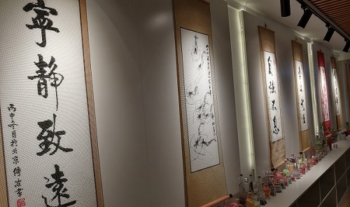 5月3日，手工活接單平臺，手工兼職招聘帶回家做，珠繡產(chǎn)品讓手工之家和加工人員更好共贏，圖為勵志珠珠繡手工產(chǎn)品剪影