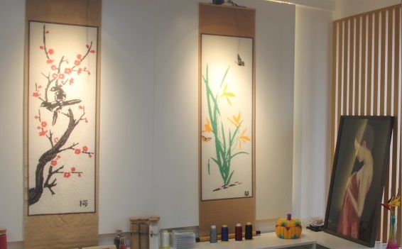 5月7日，找附近手工活拿回家做，手工外包發(fā)布平臺(tái)，手工之家的珠繡串珠手工技能培訓(xùn)是成體系的，圖為勵(lì)志珠珠繡串珠手工產(chǎn)品剪影