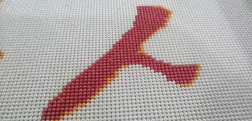 6月4日，拿回家做的手工活，在家兼職手工活，手工之家的珠繡串珠手工相互促進(jìn)、良性發(fā)展，圖為勵(lì)志珠珠繡手工產(chǎn)品剪影