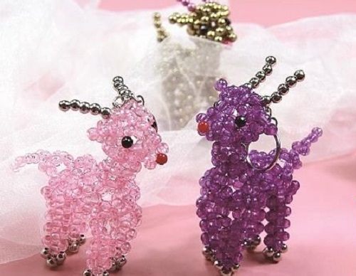 6月5日，在家做的手工活正規(guī)平臺，手工活兼職，手工之家的合作模式好體現(xiàn)在這里，圖為勵志珠珠繡串珠手工產(chǎn)品剪影