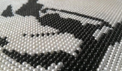 6月6日， 手工活接單平臺，純手工活代加工，用心付出，手工之家與大家一起收獲，圖為勵志珠珠繡手工產(chǎn)品剪影