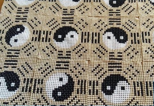 6月22日，純手工活外發(fā)加工，產(chǎn)品、材料都豐富的手工活加工項目，就在手工之家，圖為勵志珠珠繡手工產(chǎn)品剪影