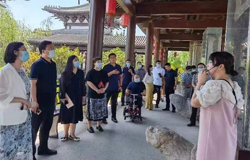 交流研討，在產(chǎn)業(yè)化、市場(chǎng)化、品牌化道路上前行 --- ---記2022邯鄲“青創(chuàng)營”走進(jìn)大名府(圖2)