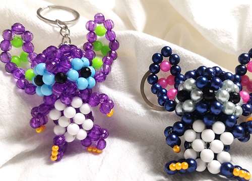 7月9日，在家做手工活，接手工活訂單的平臺，積極向上、真誠合作選手工之家，圖為勵志珠珠繡串珠手工產(chǎn)品剪影