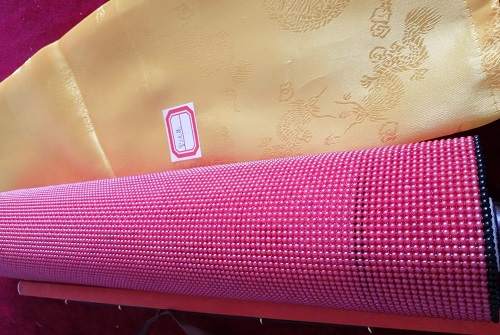 7月14日，可靠的手工活外發(fā)，拿回家做的手工活大批，非遺珠繡手工事業(yè)與手工之家企業(yè)是相輔相成的，圖為勵(lì)志珠珠繡手工產(chǎn)品剪影