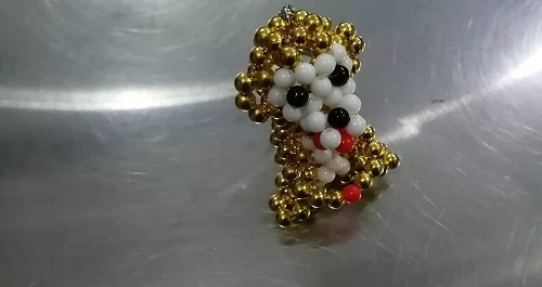 7月25日，加工活外放的正規(guī)公司，純手工活代加工，真正做企業(yè)、做手工事業(yè)的手工之家，圖為勵(lì)志珠珠繡串珠手工產(chǎn)品剪影