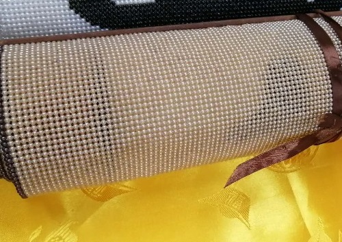 7月30日，帶回家做的手工活，可以在家做的手工活，又是月末，手工之家堅(jiān)持做好珠繡串珠手工事業(yè)，圖為勵(lì)志珠珠繡串珠手工產(chǎn)品剪影