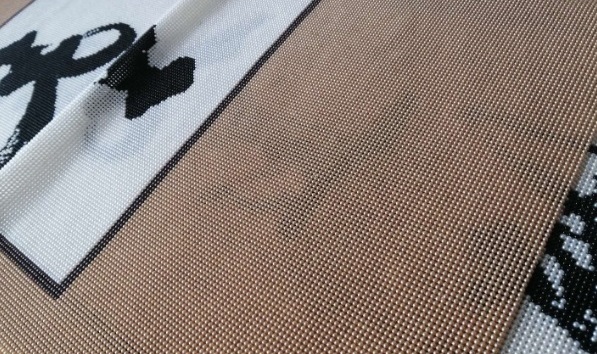 7月31日，可靠的手工活外發(fā)，在家做手工兼職，月末月初，手工之家對要做手工活掙錢的人這樣說，圖為勵志珠珠繡串珠手工產(chǎn)品剪影