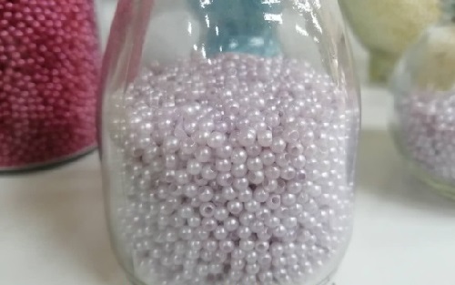 9月3日，想接正規(guī)廠家的手工活，在家做的手工活，手工之家的手工理念是非遺傳統(tǒng)手工珠繡的傳承，圖為勵(lì)志珠珠繡串珠手工材料剪影