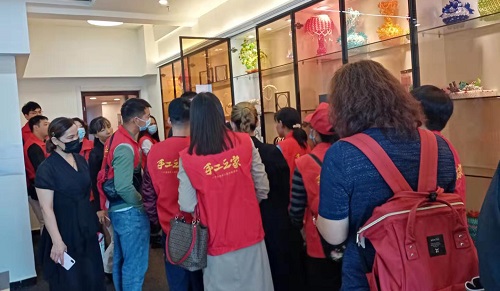 讓團(tuán)圓和相思遙寄一樣幸福！ --- ---記手工之家中秋祝福 