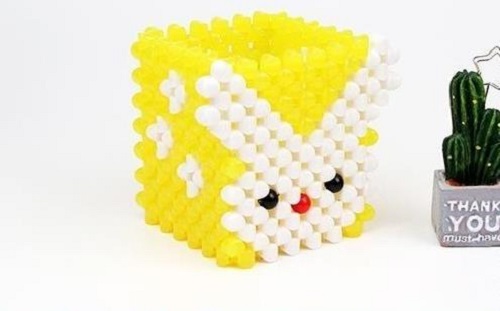 9月12日，寄到家做的手工活，代加工手工活，可靠有保障，在手工之家一次合作就是永遠(yuǎn)的朋友，圖為勵(lì)志珠珠繡串珠手工產(chǎn)品剪影