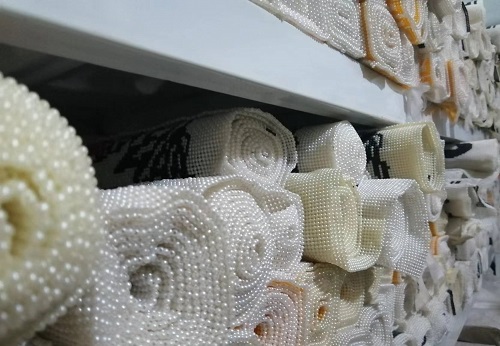 9月14日，純手工活外發(fā)加工，郵寄到家的手工活，手工之家的珠繡手工事業(yè)有系統(tǒng)服務(wù)做支撐，圖為勵(lì)志珠珠繡串珠手工產(chǎn)品剪影