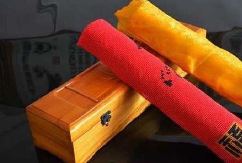 9月14日，純手工活外發(fā)加工，郵寄到家的手工活，手工之家的珠繡手工事業(yè)有系統(tǒng)服務(wù)做支撐，圖為勵(lì)志珠珠繡串珠手工產(chǎn)品剪影