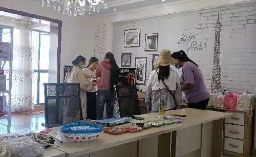 有夢走未來，大山擋不住