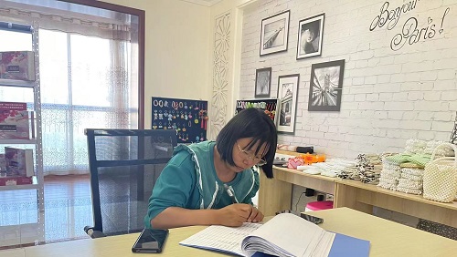 愛(ài)，是一切奮斗和成功的源泉 --- ---記手工之家優(yōu)秀合作伙伴云南楊女士