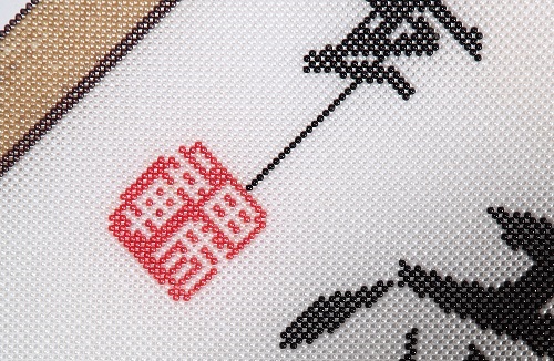 10月25日，在家手工創(chuàng)業(yè)小項目，靈活就業(yè)創(chuàng)業(yè)，手工之家的純手工產(chǎn)品這樣交付，圖為勵志珠珠繡串珠手工產(chǎn)品細節(jié)剪影