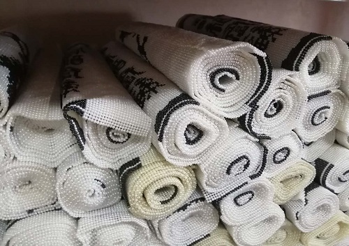 11月1日，居家創(chuàng)業(yè)項目，在家做的手工，加工人員找到手工之家的方式有很多種，圖為勵志珠珠繡串珠手工產品剪影