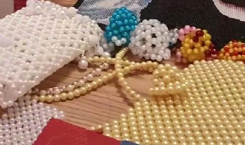 用責(zé)任和愛心，幫更多的人居家手工掙錢 --- --- 記手工之家優(yōu)秀合作伙伴云南楊女士