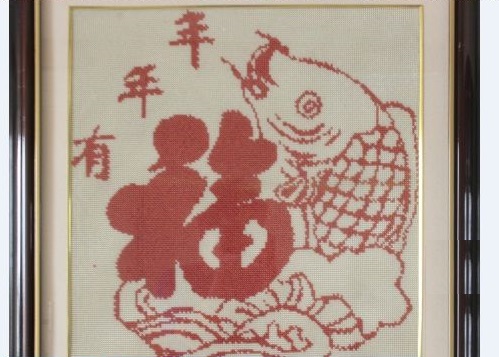 11月17日，純手工加工項目，居家靈活就業(yè)創(chuàng)業(yè)，手工之家的手工項目實在、可靠，圖為勵志珠珠繡串珠手工產(chǎn)品剪影