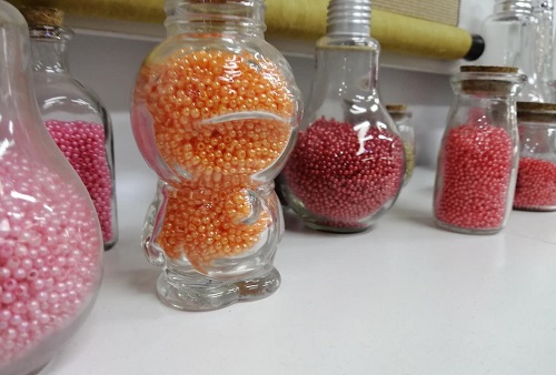 11月26日，手工加工回收項(xiàng)目，想接正規(guī)廠家的手工，手工之家的手工事業(yè)是全面發(fā)展、真實(shí)可靠的，圖為勵志珠珠繡串珠手工材料剪影