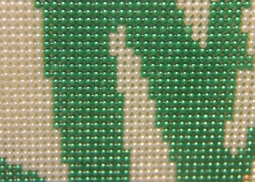 11月28日，想做手工掙錢，帶回家做的手工項目，靈活就業(yè)還是居家創(chuàng)業(yè)都能選手工之家，圖為勵志珠珠繡串珠手工產(chǎn)品剪影