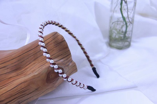 1月24日，在家兼職手工，帶回家做的手工項目，手工之家的純手工項目可以與家人一起做，圖為勵志珠珠繡串珠手工產(chǎn)品剪影