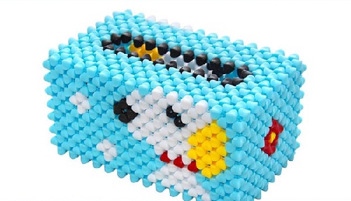 1月27日，想接正規(guī)廠家的手工項目，可靠的串珠手工，手工之家對合作的人員沒有特別的要求是什么意思？圖為勵志珠珠繡串珠手工產(chǎn)品剪影