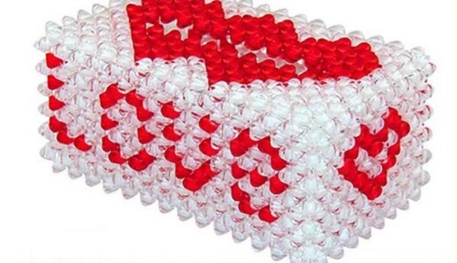 1月27日，想接正規(guī)廠家的手工項目，可靠的串珠手工，手工之家對合作的人員沒有特別的要求是什么意思？圖為勵志珠珠繡串珠手工產(chǎn)品剪影