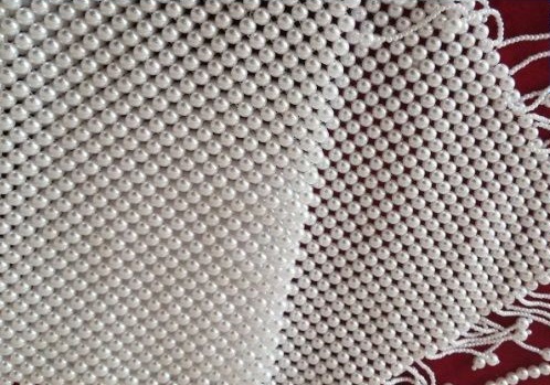 2月1日，靈活就業(yè)好選擇，在家做手工掙錢，手工之家的良好服務為企業(yè)贏得支持，圖為勵志珠珠繡串珠手工產(chǎn)品剪影