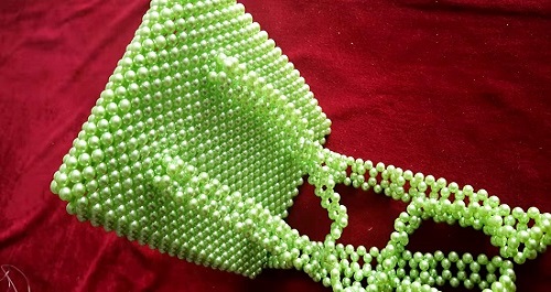 2月16日，靈活就業(yè)好副業(yè)，拿回家做的手工項目，在手工之家，誠信就是讓大家放心合作，圖為勵志珠珠繡串珠手工產(chǎn)品剪影